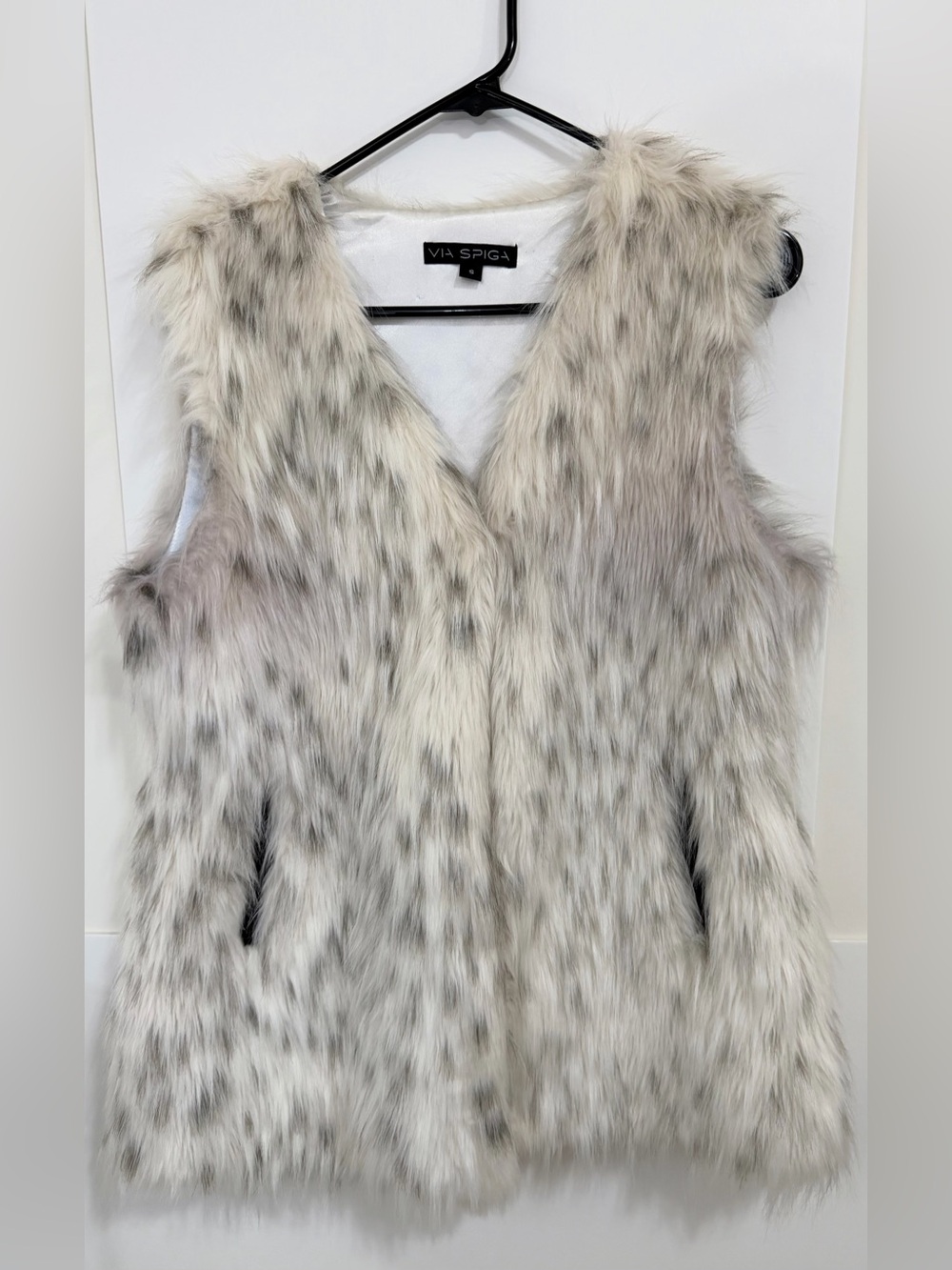 Via Spiga Snow Leopard Faux Fur Vest Small